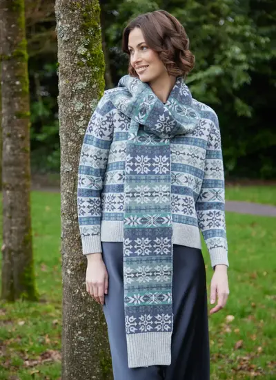Fairisle Jacquard Wool Reversible Scarf in Silver Grey